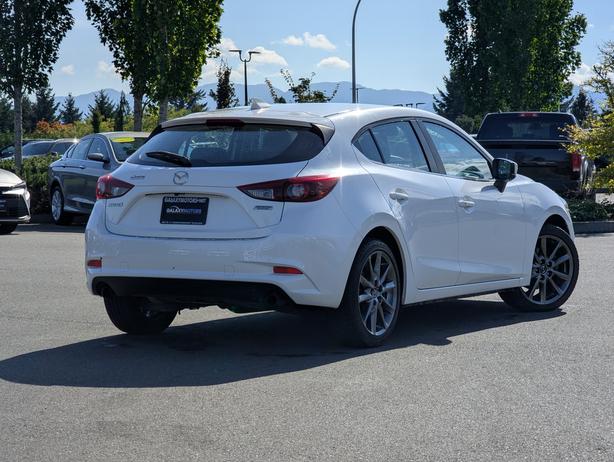 2018 Mazda Mazda3 GT - Sunroof, NAV, Heated Seats image 6