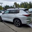 2023 Mitsubishi Outlander SEL thumbnail image 7