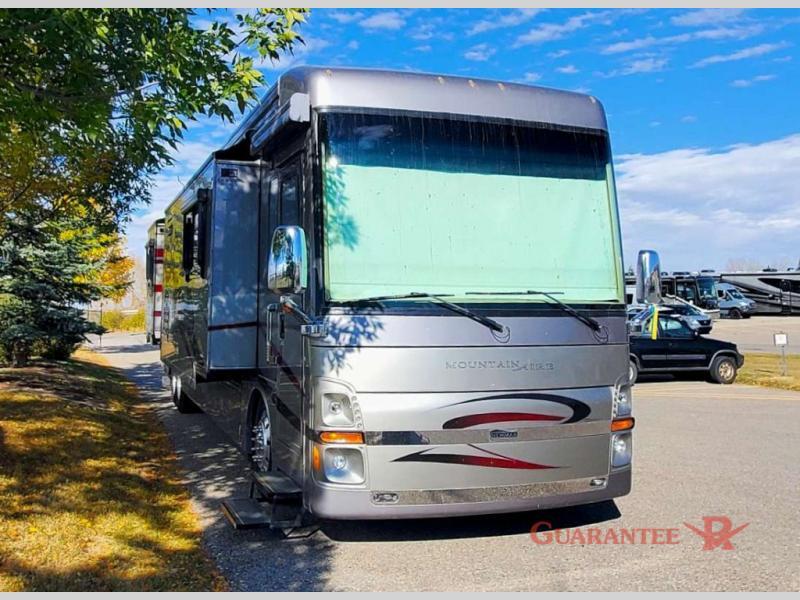 Used 2011 Newmar Mountainaire 4333 display photo