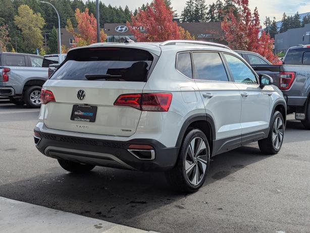 2024 Volkswagen Taos Comfortline - No Accidents, AWD, Heated Seats image 6