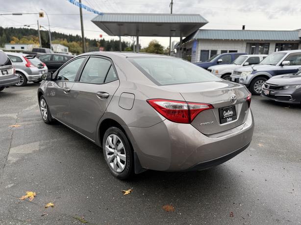 2015 Toyota Corolla image 7
