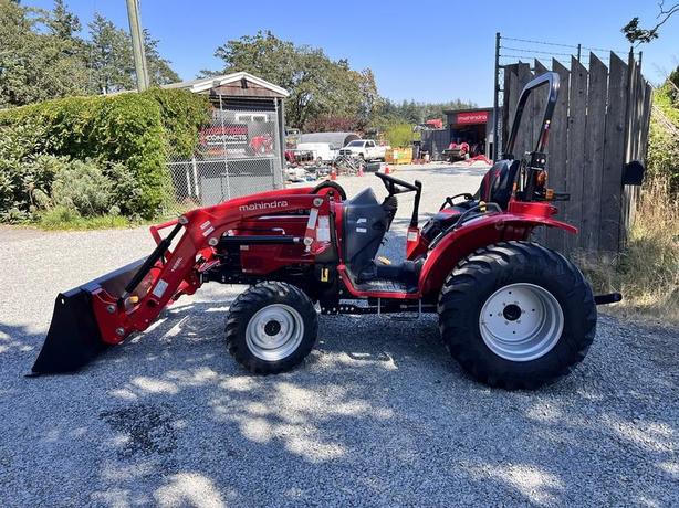 2024 Mahindra 1600 Series 1626 HST image 7