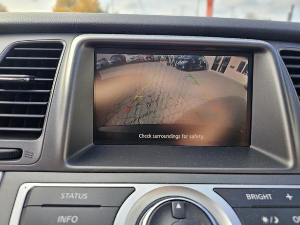 2011 Nissan Murano AWD 4dr SV image 7