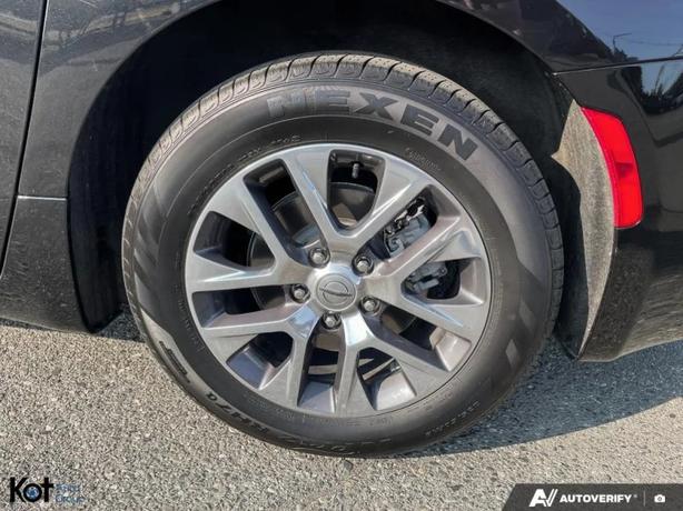 2022 CHRYSLER PACIFICA image 6