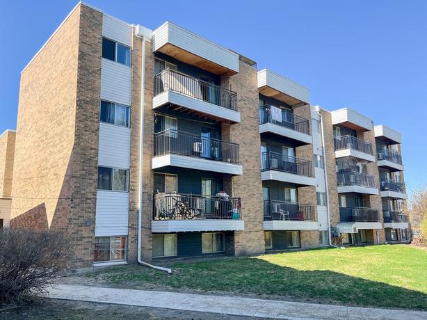 Bachelor Mainstreet Residence image 4