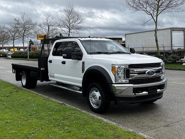 2017 Ford F-550 SuperCrew 12 Foot Flatdeck 4WD image 1