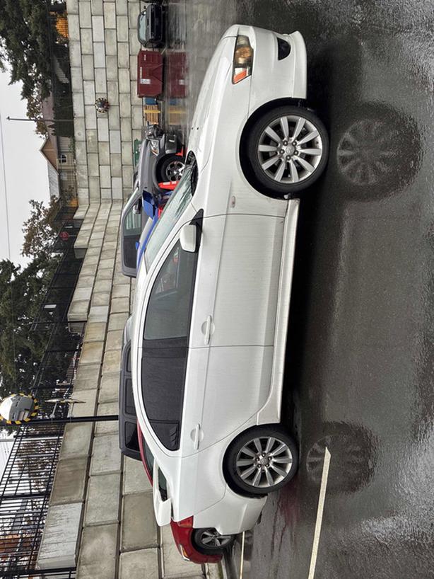 2009 Mitsubishi Lancer GT | Heated Seats! image 2