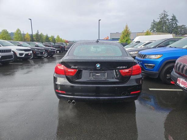 2016 BMW 4 Series 428i xDrive | Heated Seats | Bluetooth! image 5