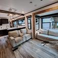 Used 2023 Keystone RV Residence 401RDEN thumbnail image 7
