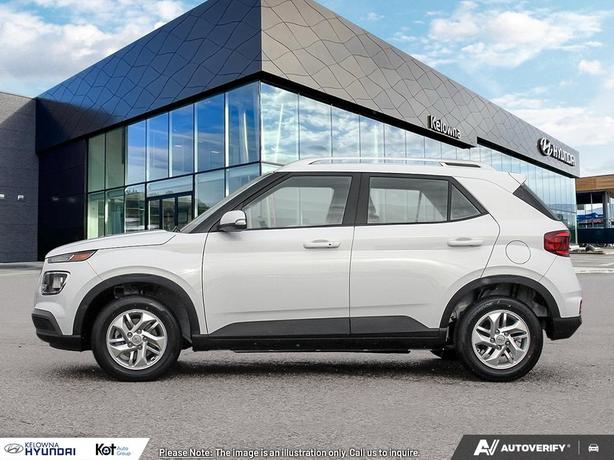 2025 Hyundai Venue Preferred image 3