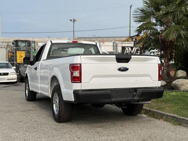2018 Ford F-150 XL Regular Cab 8 foot Box 2WD image 8
