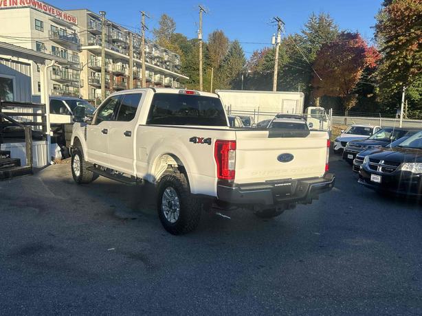 2019 Ford F-350 Super Duty image 8
