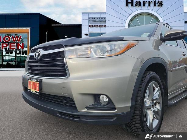 2015 Toyota Highlander Limited AWD | Premium Leather! image 8