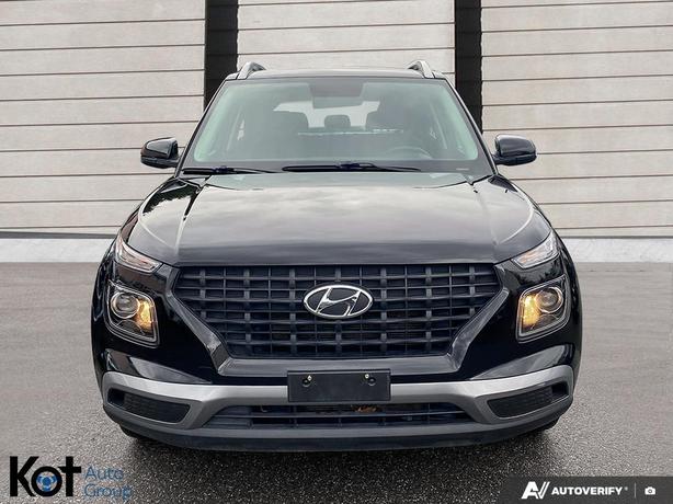 2022 Hyundai Venue Trend BLUETOOTH APPLE CARPLAY! HEATED SEATS! PUSH-BUTTON STAR image 2