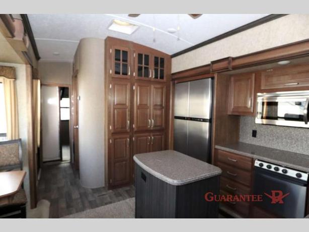 Used 2017 Keystone RV Montana 3710 FL image 7