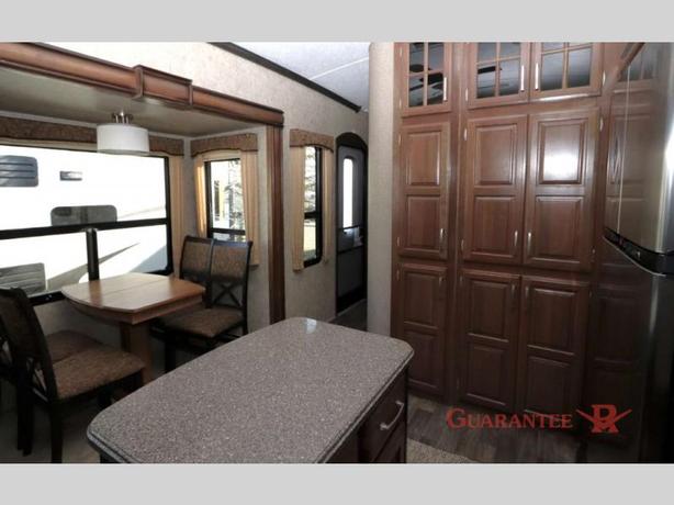 Used 2017 Keystone RV Montana 3710 FL image 8