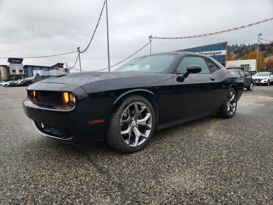 2016 Dodge Challenger R/T | 5.7L HEMI V8 | Loaded! | Super Track Pak | Premium S display photo