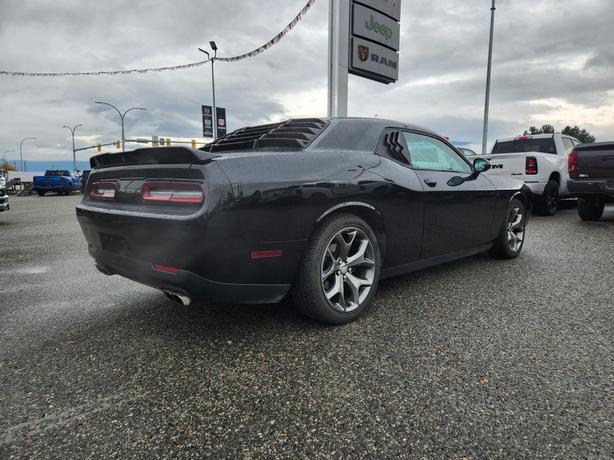 2016 Dodge Challenger R/T | 5.7L HEMI V8 | Loaded! | Super Track Pak | Premium S image 3