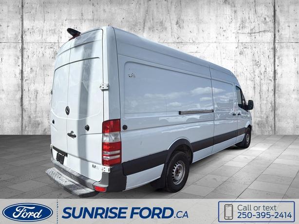 2016 Mercedes-Benz Sprinter EXT - Smooth 5-Speed Automatic Transmission - Built  image 5