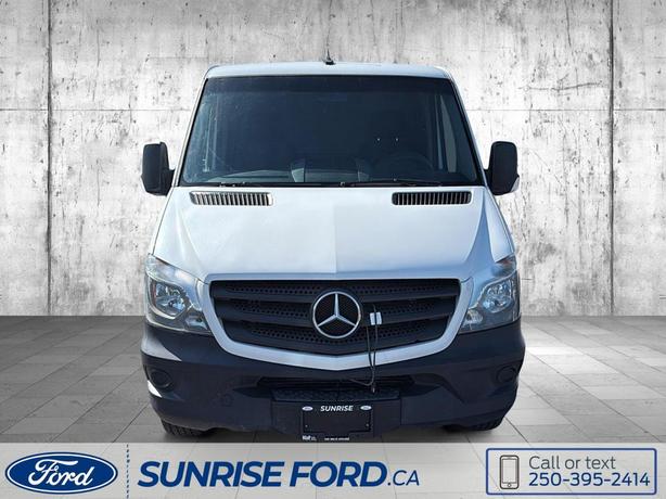 2017 Mercedes-Benz Sprinter Base, High-roof, extended wheelbase for maximum carg image 2