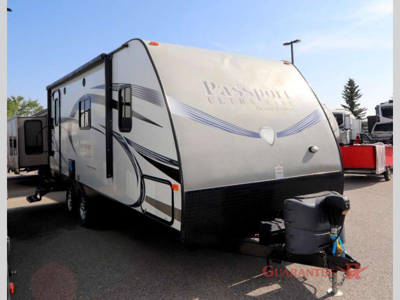 Used 2015 Keystone RV Passport Ultra Lite GRAND TOURING 2200RB display photo