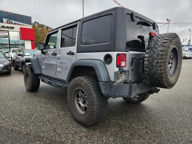 2018 Jeep Wrangler Rubicon | Max Tow Package | Bluetooth | Alpine Premium Speake image 4