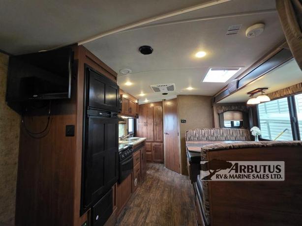 Used 2018 Outdoors RV Creek Side Mountain Series 18RBS image 4