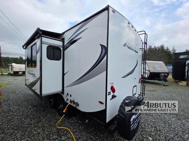 Used 2018 Outdoors RV Creek Side Mountain Series 18RBS image 6