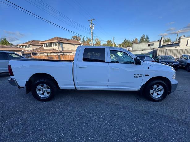 2021 Ram 1500 Classic SLT - Power Driver Seat, BlueTooth, Cruise Control image 5