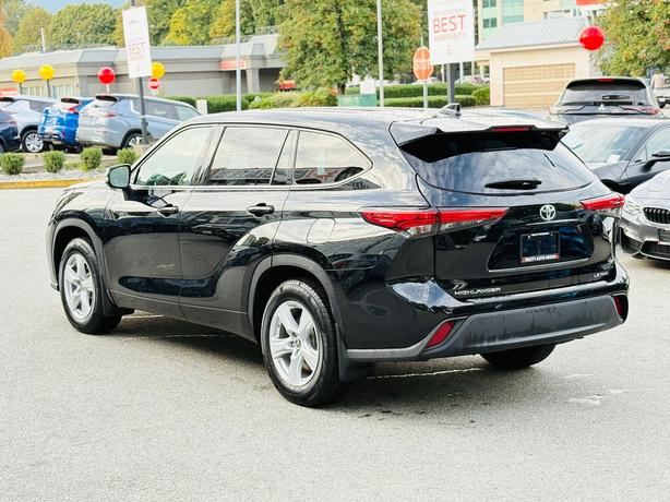 2021 Toyota Highlander LE - Forward Collision Mitigation, Lane Departure image 8