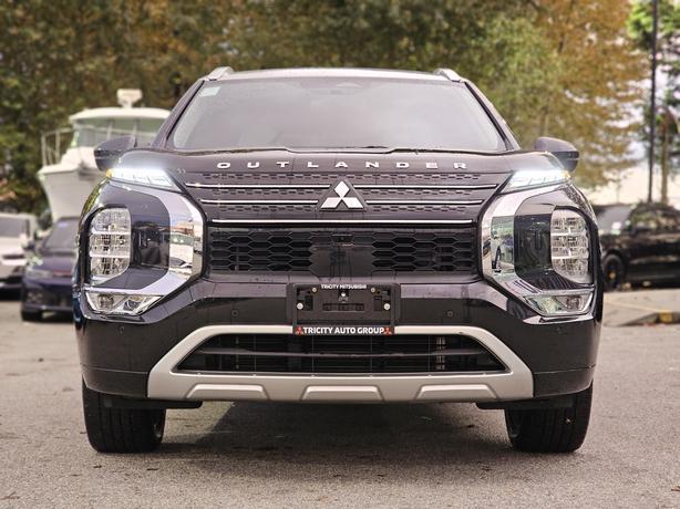 2024 Mitsubishi Outlander GT - No Accidents, One Owner, Sunroof image 2