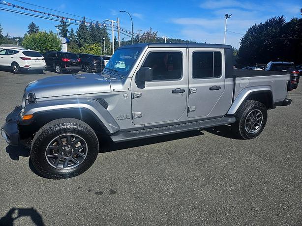 2020 Jeep  Gladiator Overland image 4