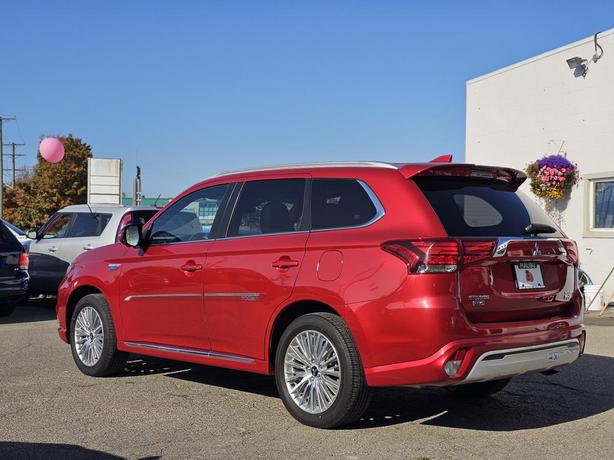 2019 Mitsubishi Outlander PHEV GT S-AWC image 4
