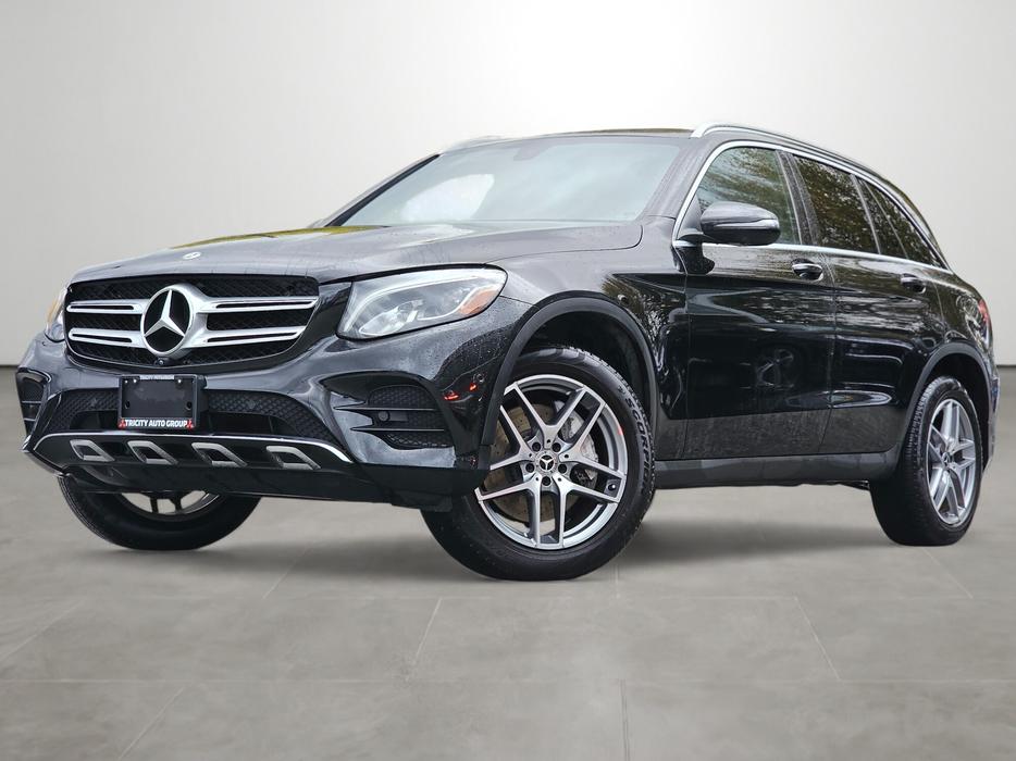 2019 Mercedes-Benz GLC GLC 300 4MATIC SUV display photo