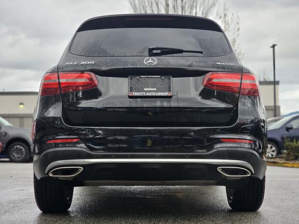 2019 Mercedes-Benz GLC GLC 300 4MATIC SUV image 6