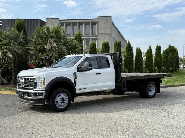 2023 Ford F-550 XLT SuperCab 12-Foot Flat Deck Truck 4x4 Diesel image 5