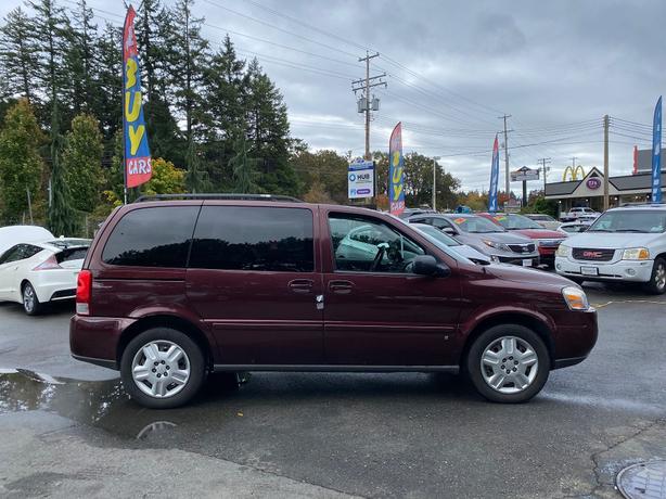 2009 Chevrolet  Uplander LT1 image 4