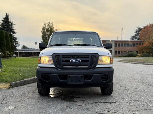 2011 Ford Ranger XL SuperCab 2WD Pickup Truck with 6-Foot Bed image 3