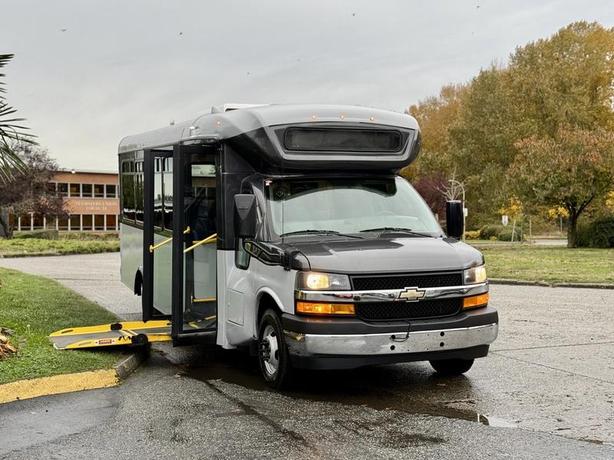 2019 Chevrolet Express 4500 22-Passenger Shuttle Bus with Wheelchair Ramp image 2