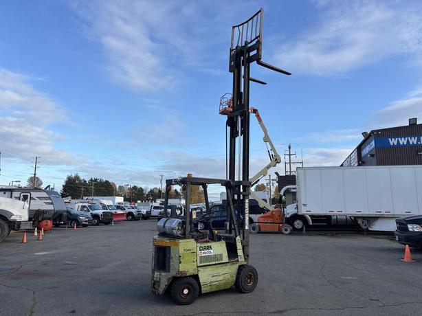 2000 Clark GPS 15 3 stage ForkLift Propane (Actual Year is unconfirmed ) image 6