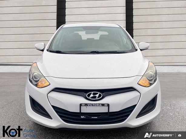 2015 Hyundai Elantra GT GL BLUETOOTH! HEATED SEATS! CRUISE CONTROL! image 2