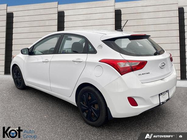 2015 Hyundai Elantra GT GL BLUETOOTH! HEATED SEATS! CRUISE CONTROL! image 4