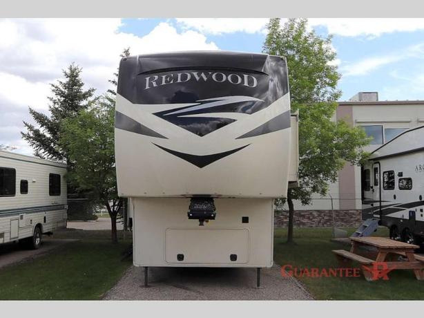 Used 2020 CrossRoads RV Redwood 3901WB image 2