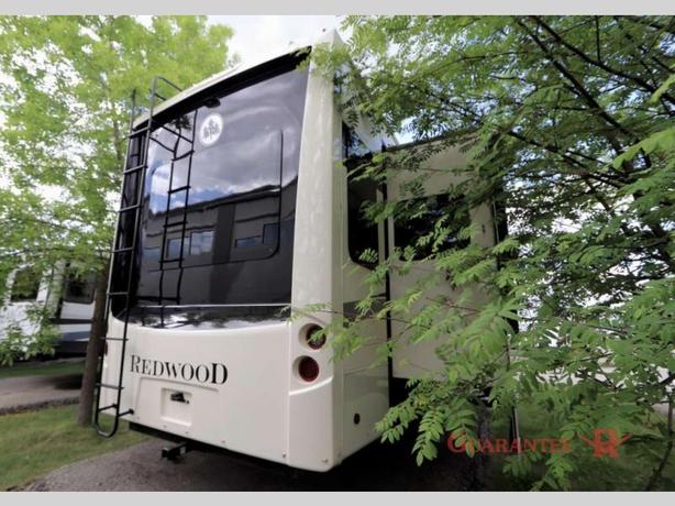 Used 2020 CrossRoads RV Redwood 3901WB image 4
