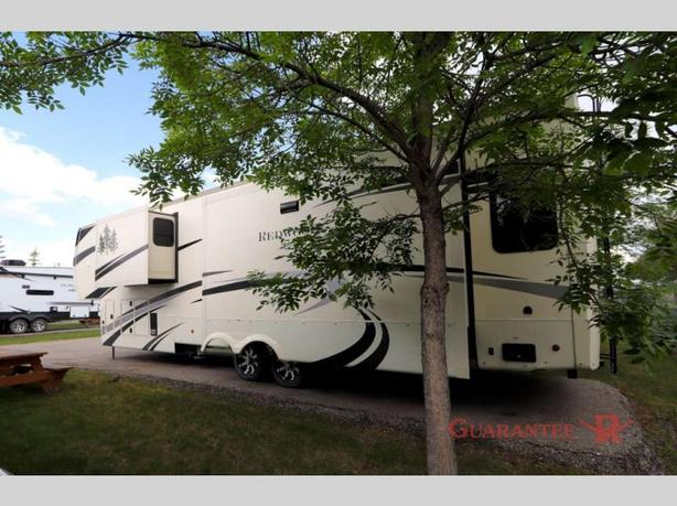 Used 2020 CrossRoads RV Redwood 3901WB image 7