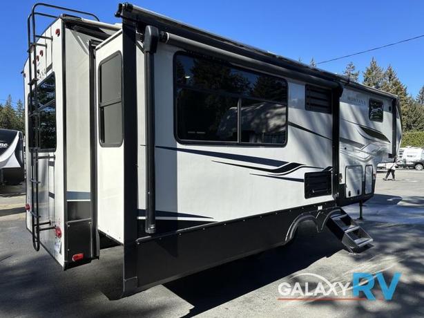Used 2022 Keystone RV Montana High Country 281CK image 4