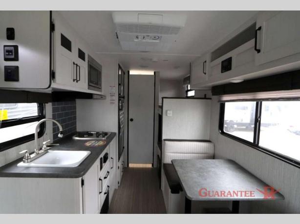 Used 2022 Palomino Puma Ultra Lite 16BHX image 7