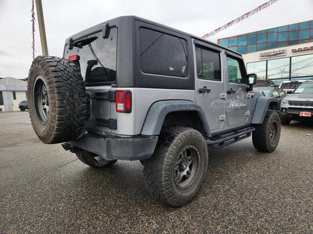 2018 Jeep Wrangler Rubicon | Max Tow Package | Bluetooth | Alpine Premium Speake image 3