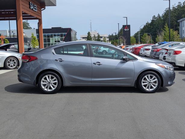 2017 Kia Forte EX - Heated Seats, Apple CarPlay/Android Auto image 5