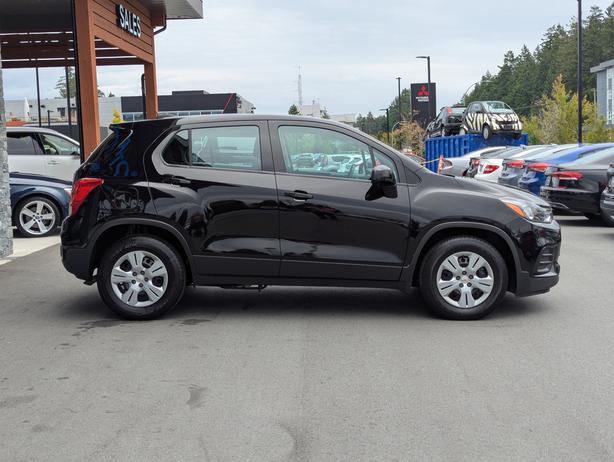 2019 Chevrolet Trax LS - Android Auto, Apple CarPlay, Bluetooth image 5